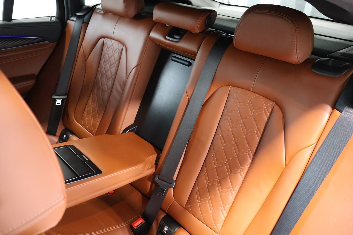 Photo 14 of this BMW X4