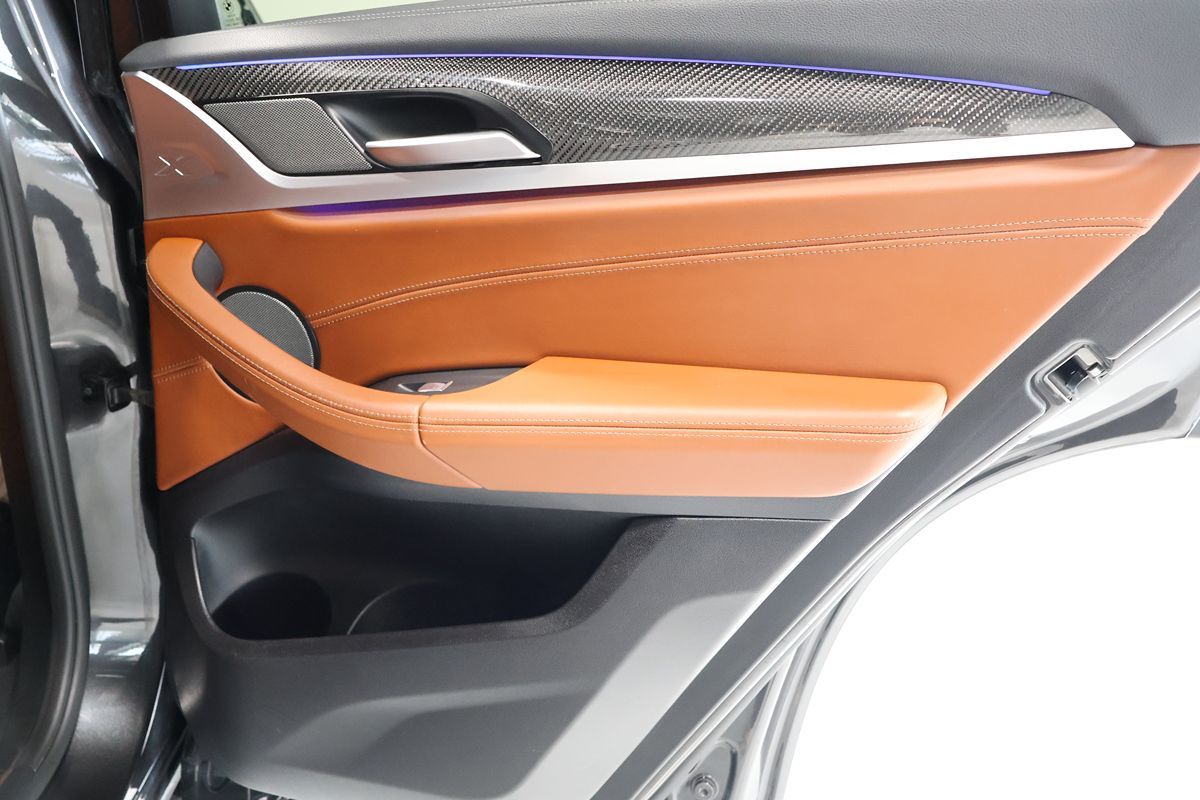 Photo 18 of this BMW X4