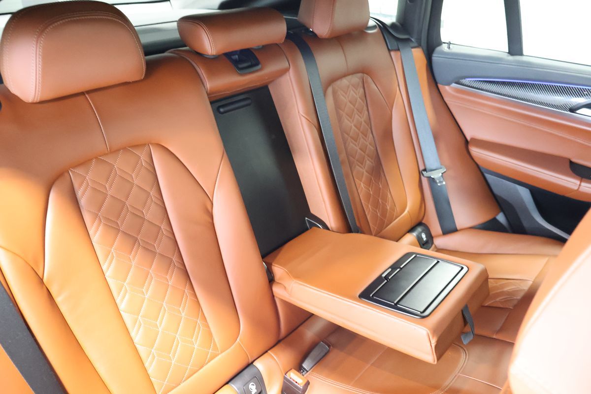 Photo 17 of this BMW X4