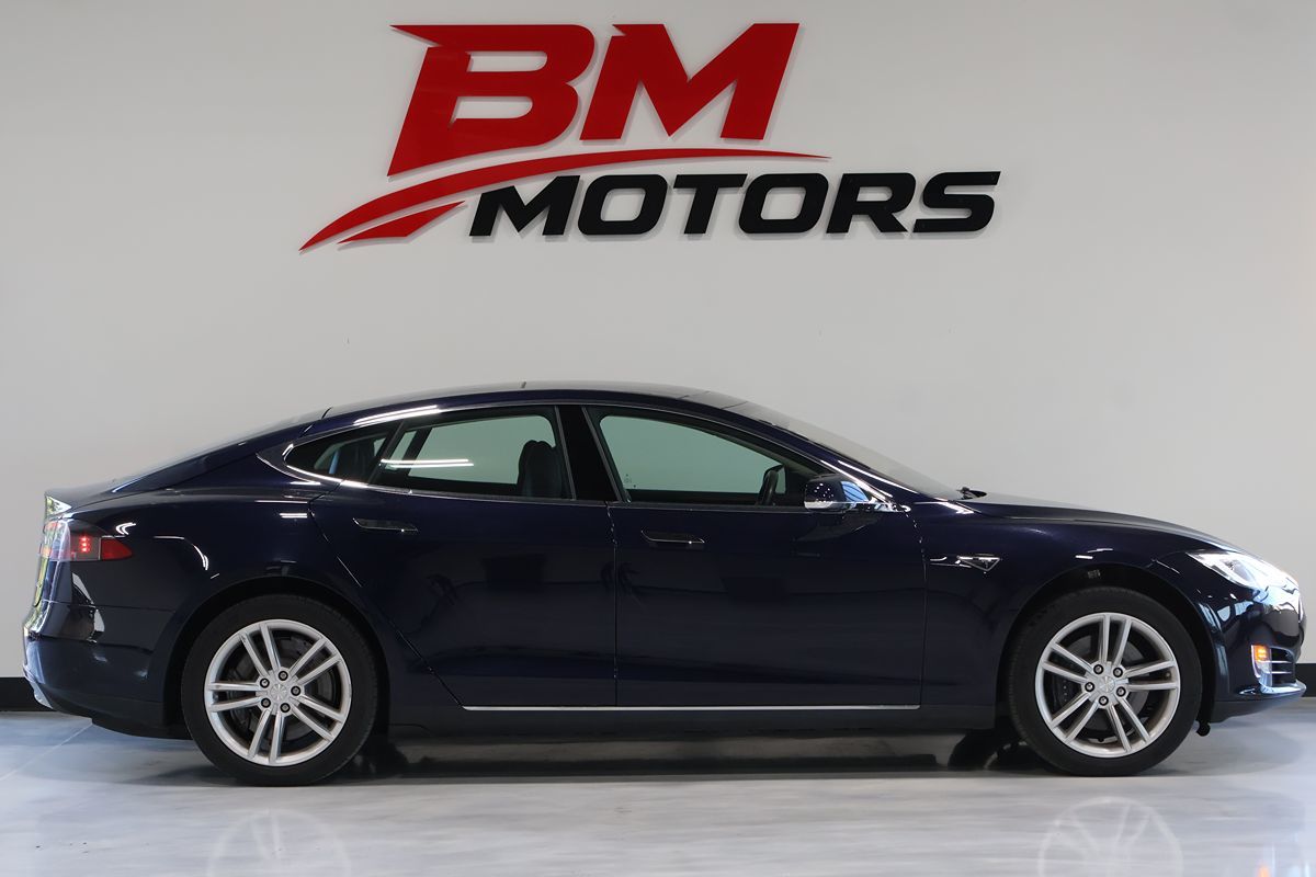 Photo 4 of this Tesla Model S