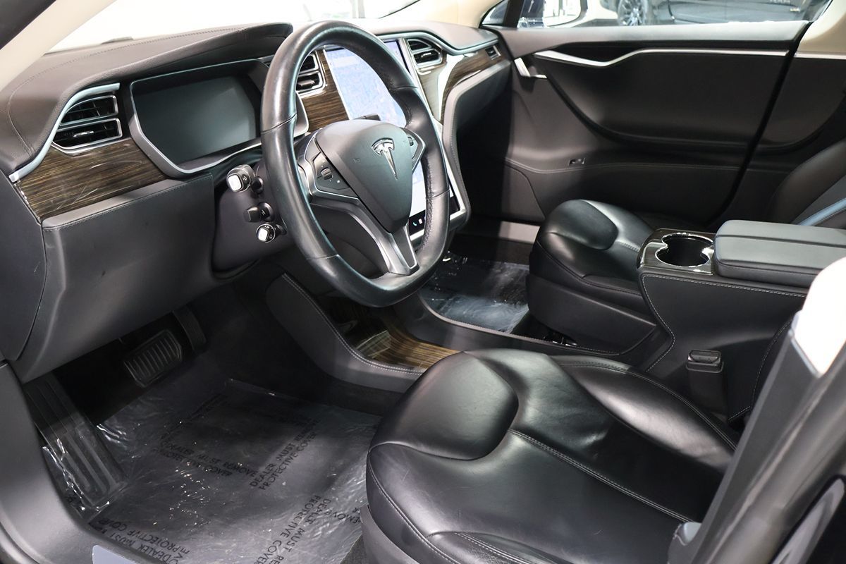 Photo 7 of this Tesla Model S