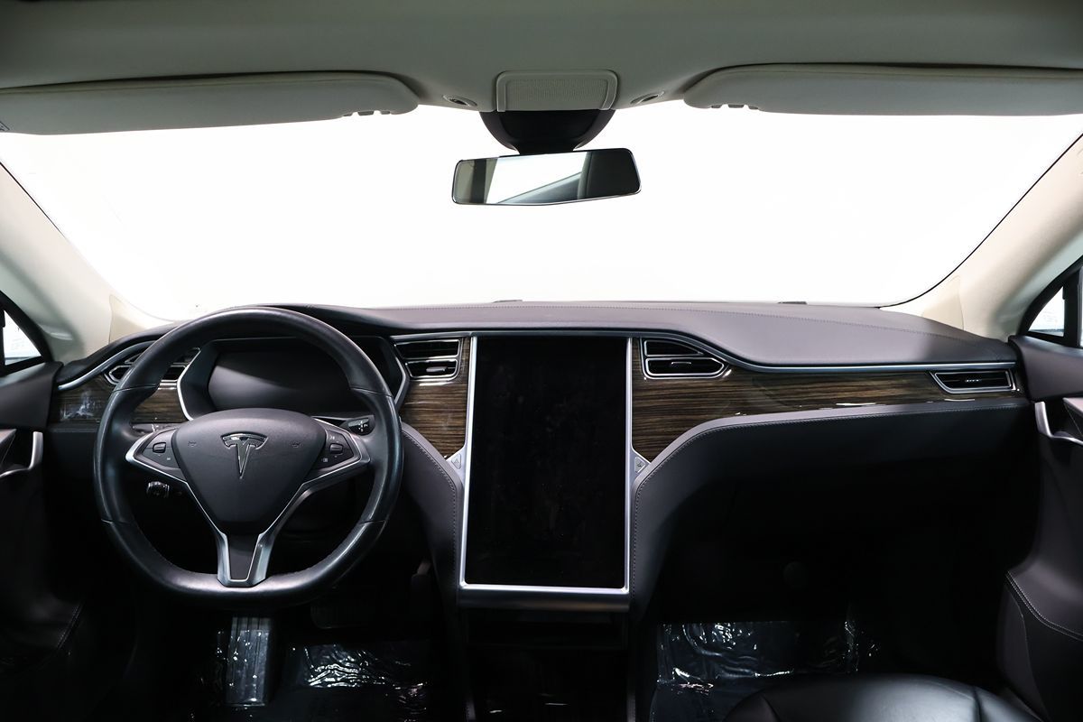 Photo 14 of this Tesla Model S