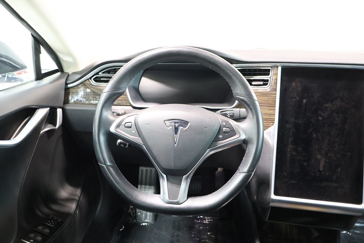 Photo 9 of this Tesla Model S