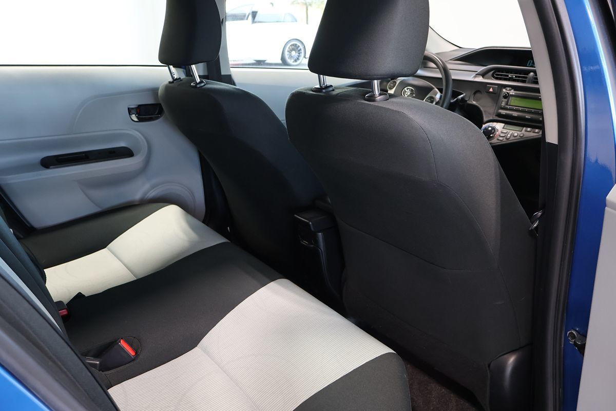 Photo 15 of this Toyota Prius c