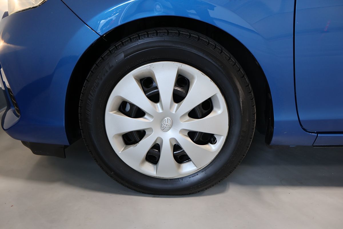 Photo 21 of this Toyota Prius c