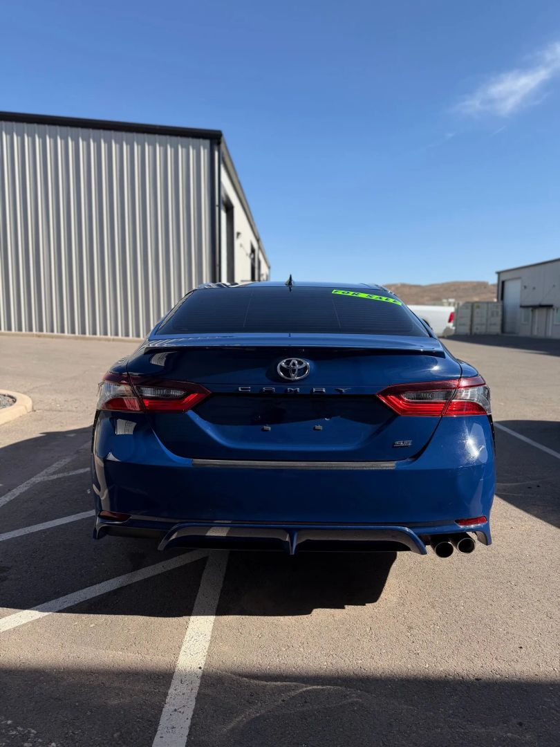 2023 Toyota Camry SE - Photo 5