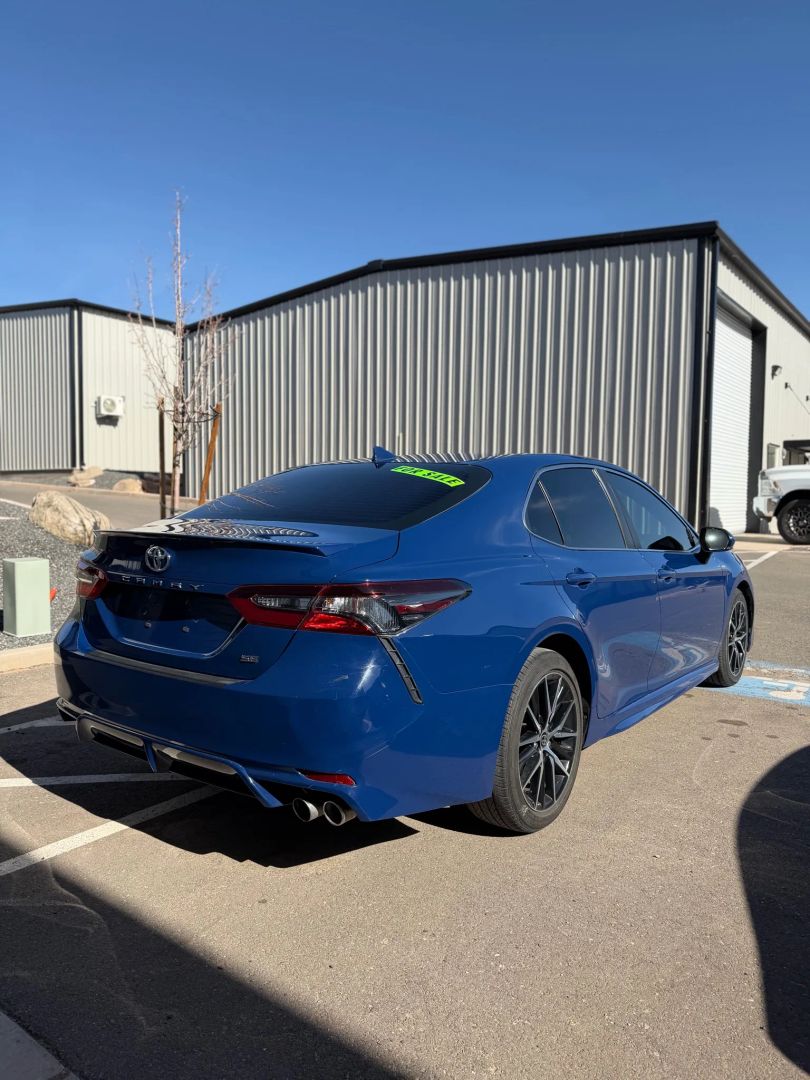 2023 Toyota Camry SE - Photo 6