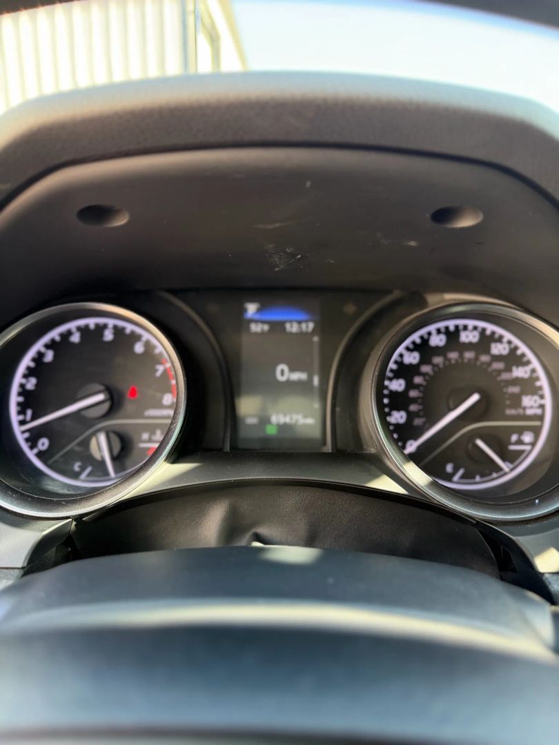 2023 Toyota Camry SE - Photo 13