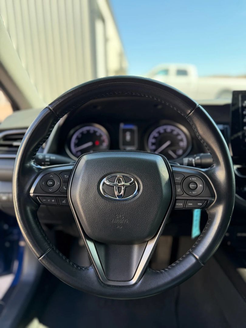 2023 Toyota Camry SE - Photo 14