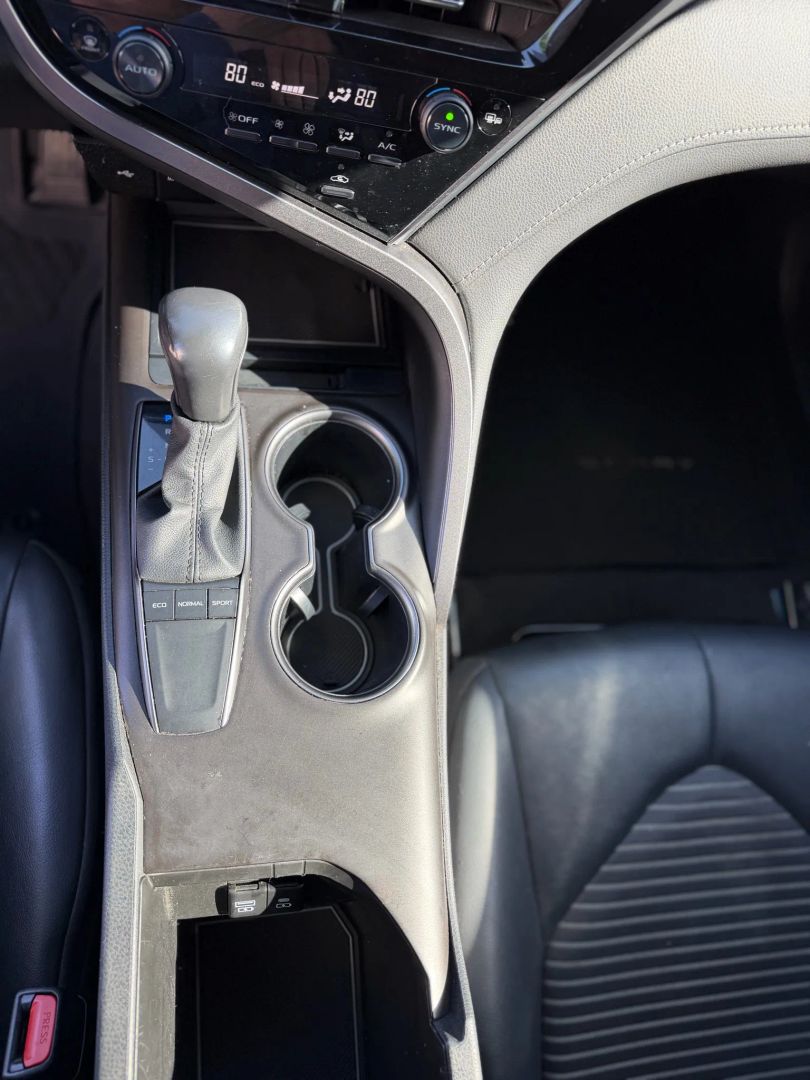 2023 Toyota Camry SE - Photo 16