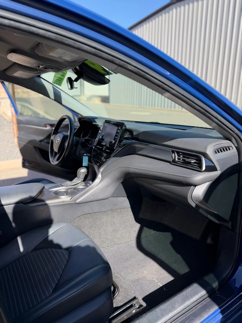 2023 Toyota Camry SE - Photo 19