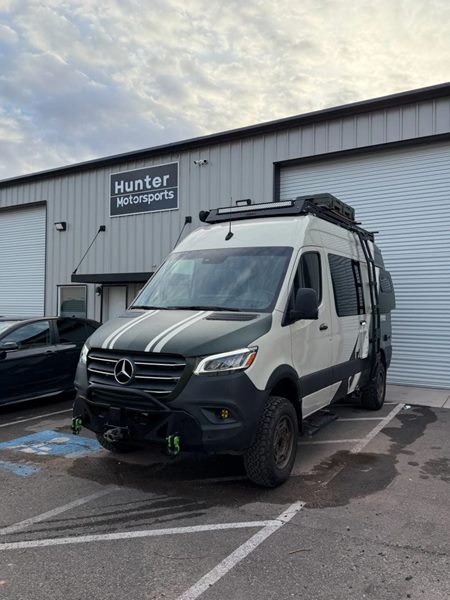 2022 Mercedes-Benz Sprinter Cargo Van 2500 Standard Roof V6 144" 4WD
