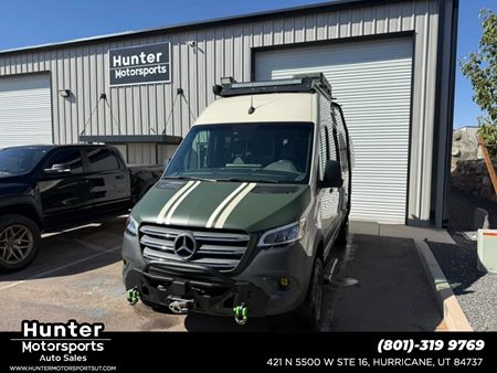 2022 Mercedes-Benz Sprinter Cargo Van 2500 Standard Roof V6 144" 4WD