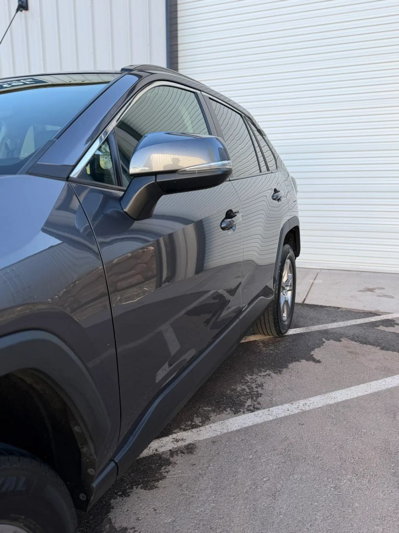 2024 Toyota RAV4 XLE - Photo 4