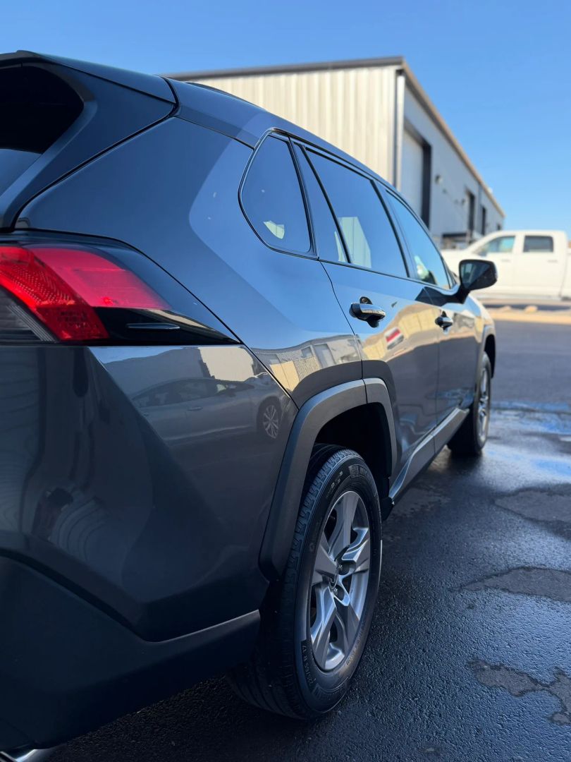 2024 Toyota RAV4 XLE - Photo 12