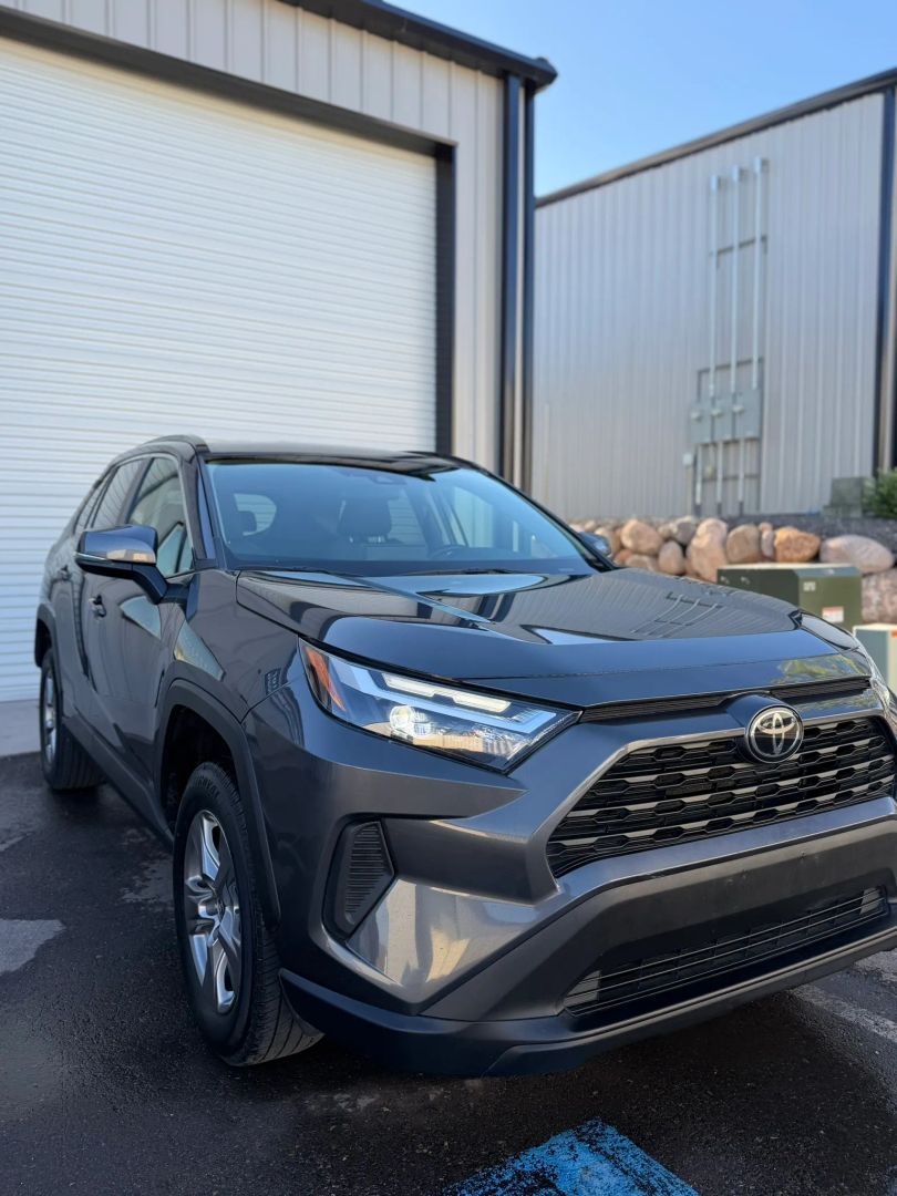 2024 Toyota RAV4 XLE - Photo 17