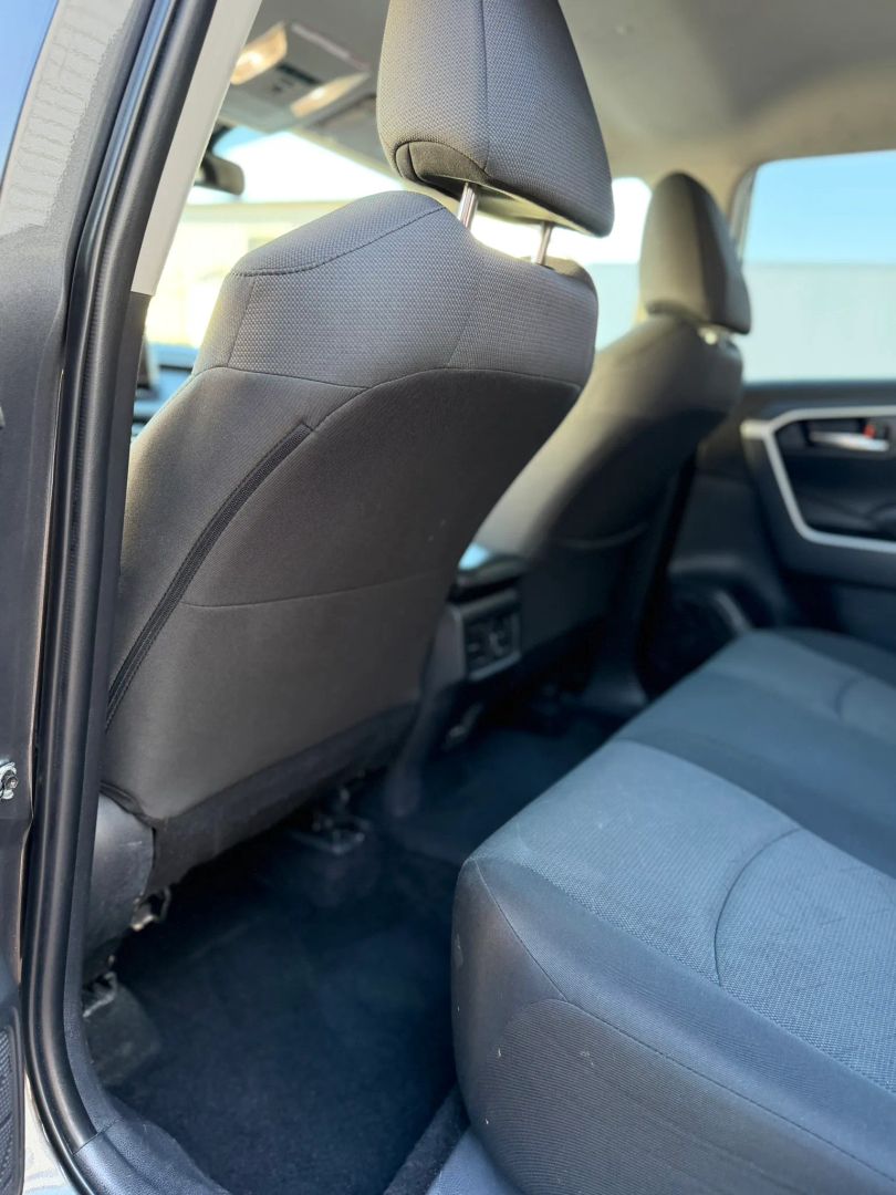 2024 Toyota RAV4 XLE - Photo 34