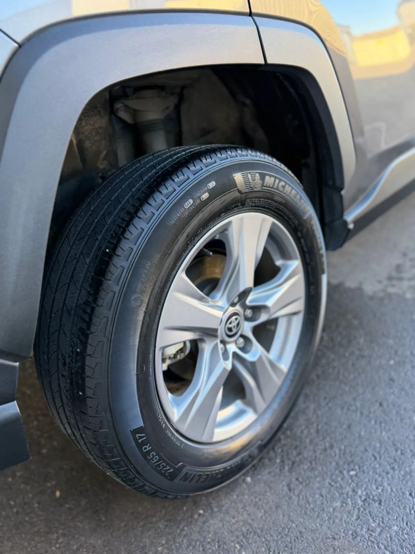 2024 Toyota RAV4 XLE - Photo 53