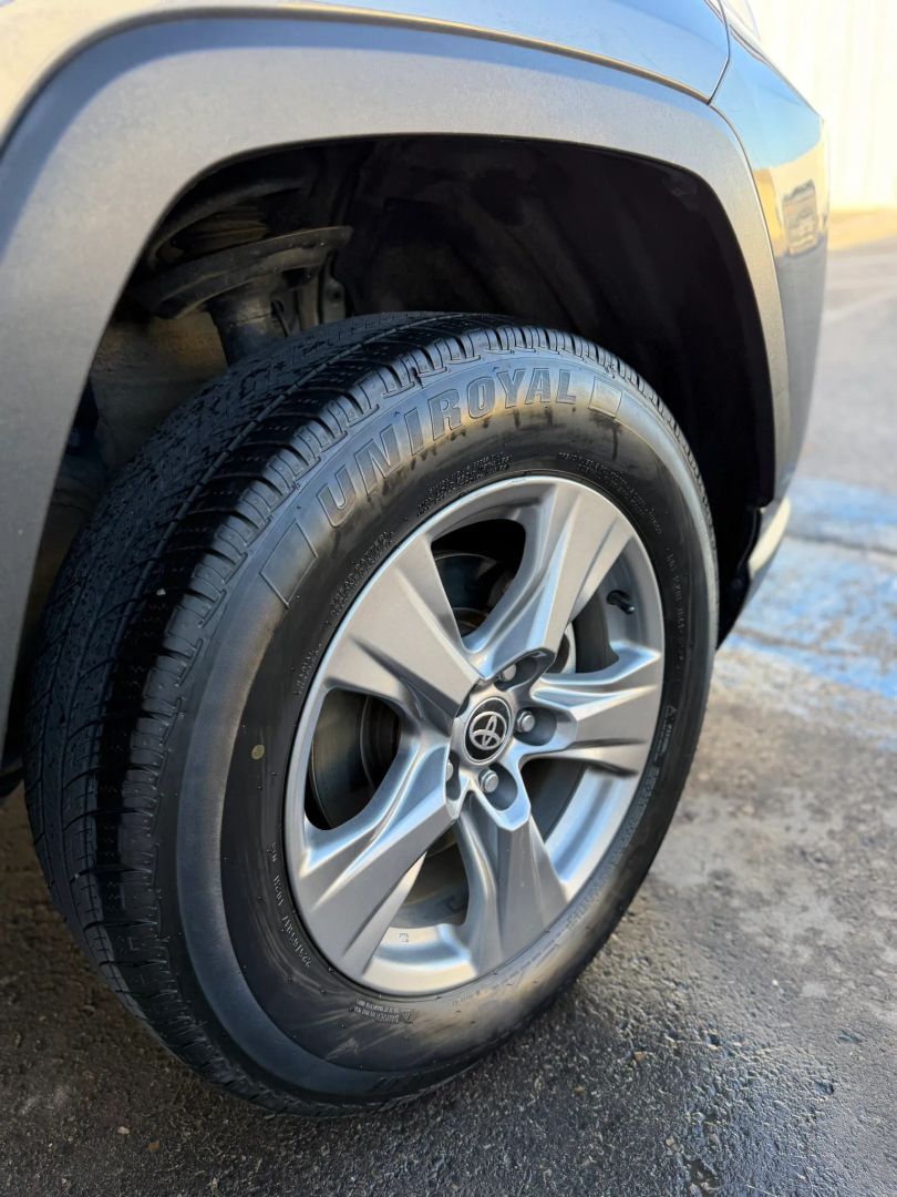 2024 Toyota RAV4 XLE - Photo 54