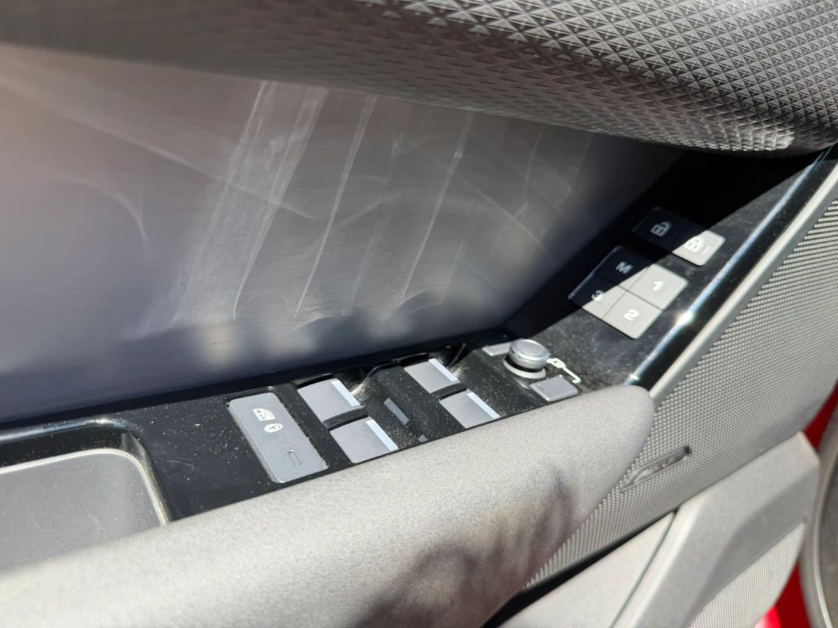 2023 Land Rover Range Rover Velar S - Photo 45