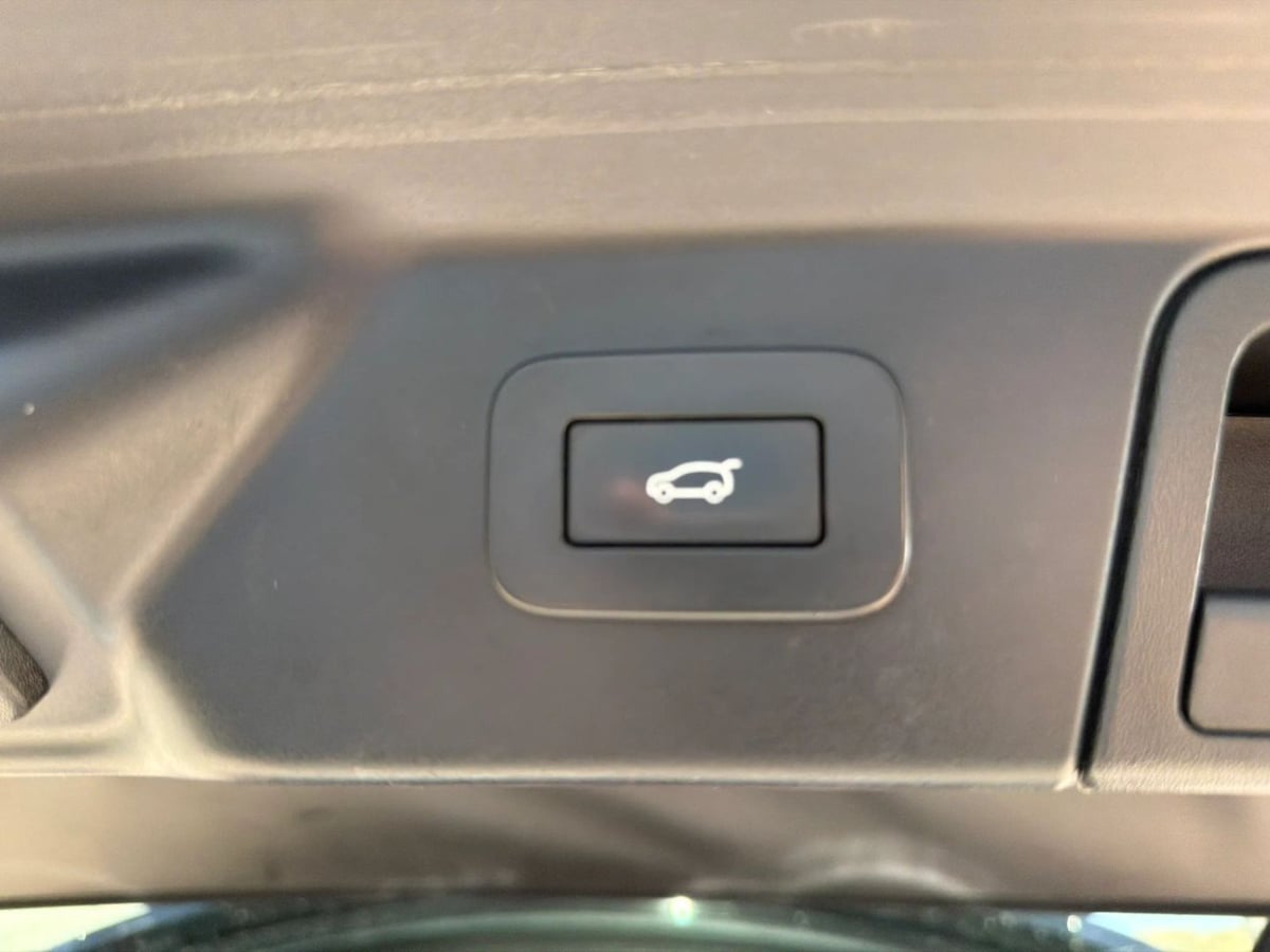 2023 Land Rover Range Rover Velar S - Photo 64