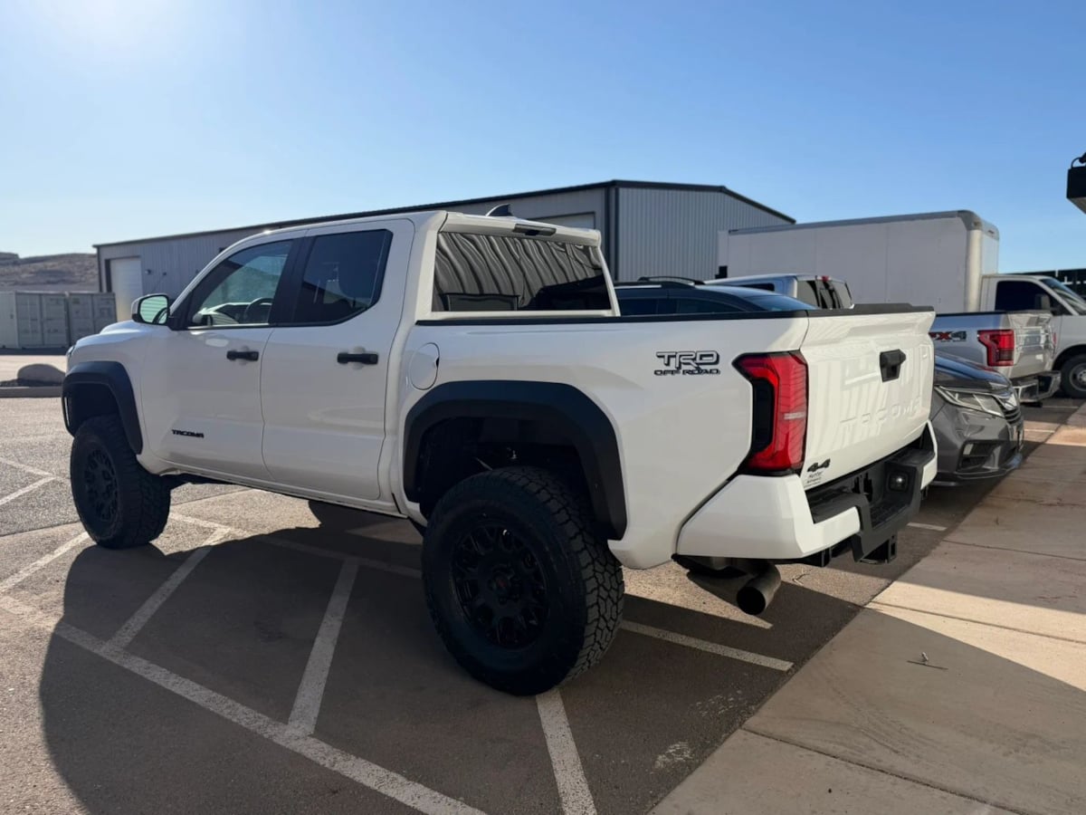 2024 Toyota Tacoma TRD Off Road - Photo 4