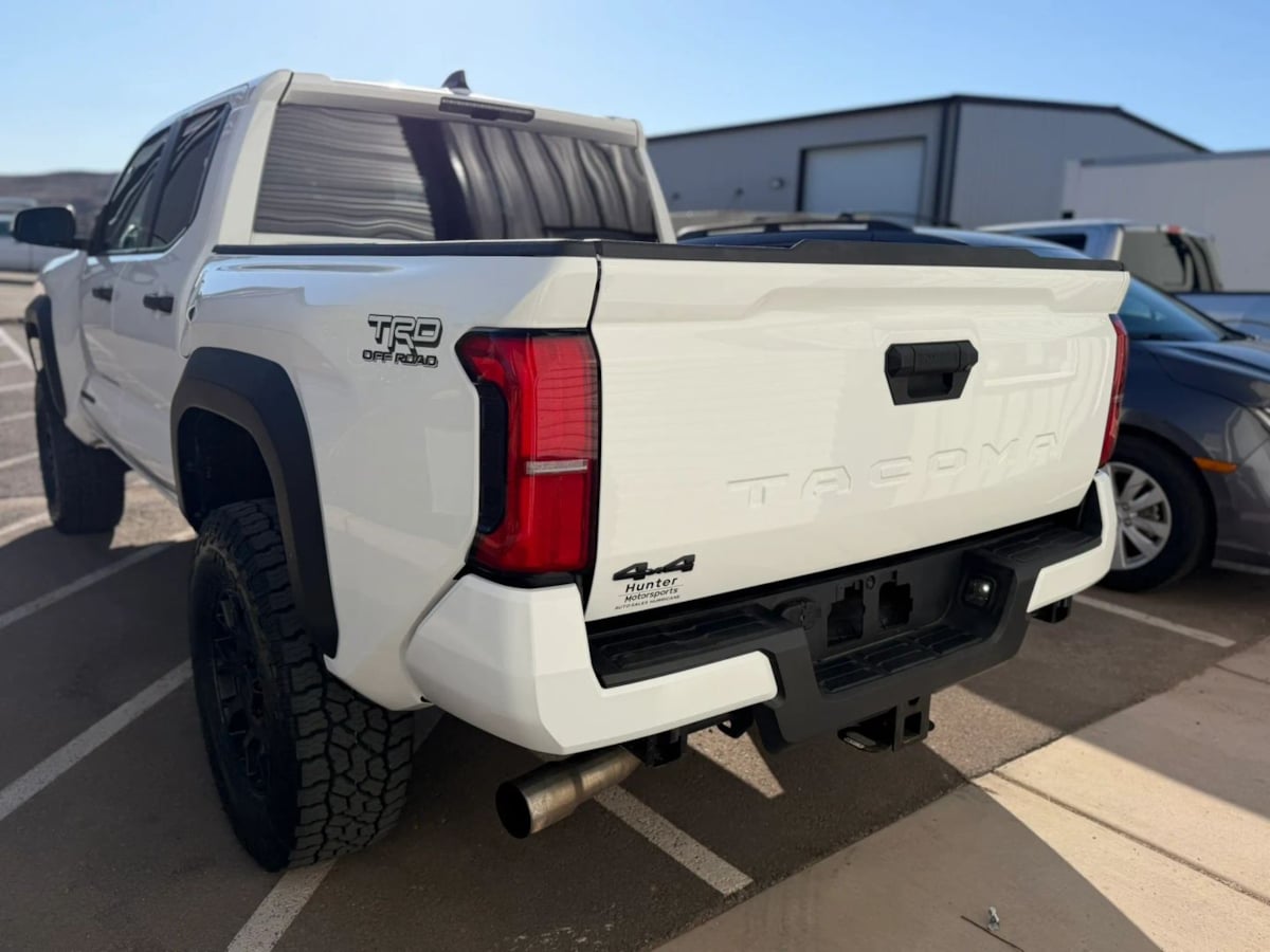 2024 Toyota Tacoma TRD Off Road - Photo 8