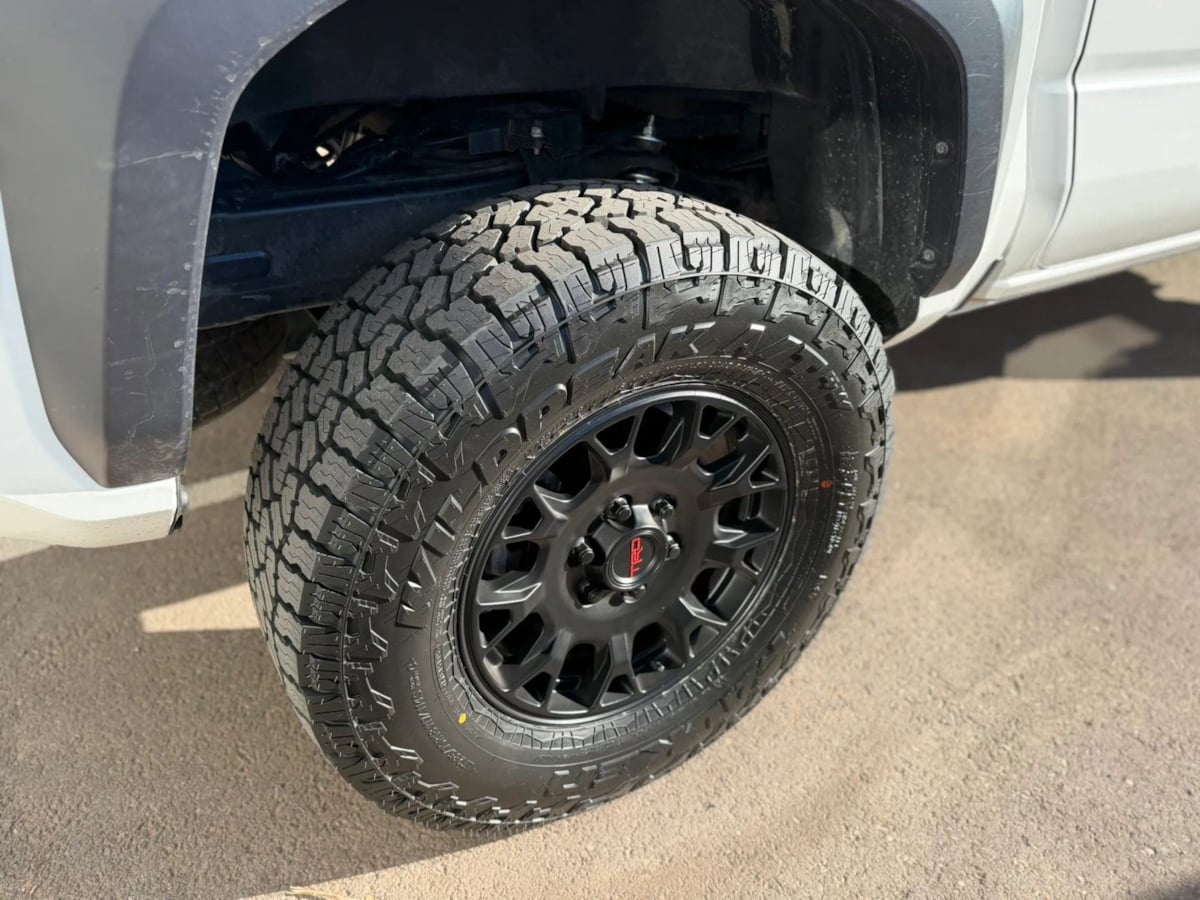 2024 Toyota Tacoma TRD Off Road - Photo 12