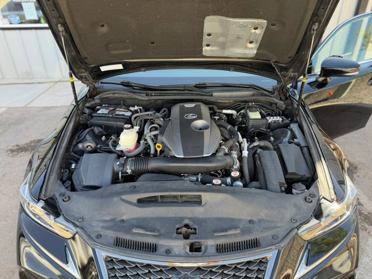 2017 Lexus IS 200t - Photo 45