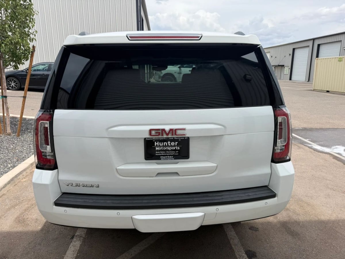 Photo 7 of this GMC Yukon