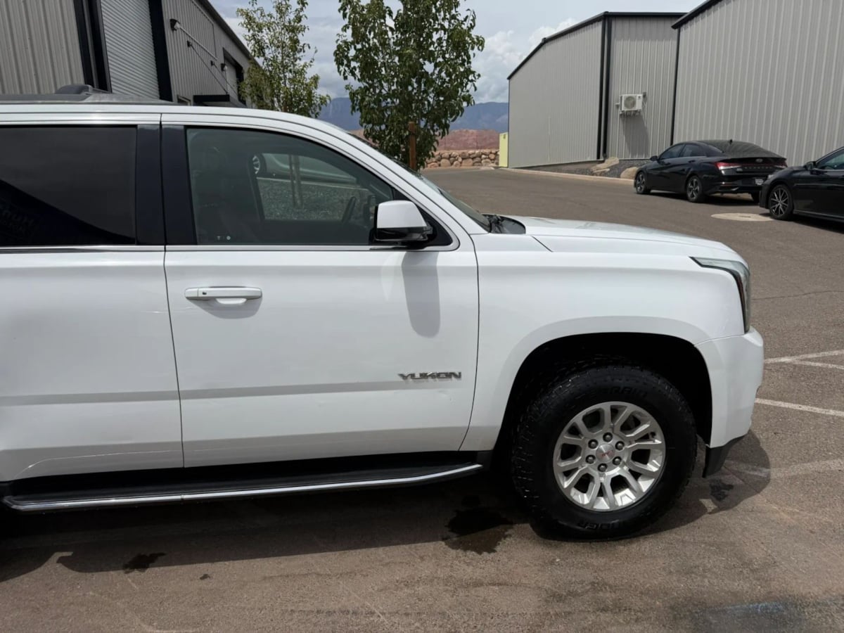Photo 11 of this GMC Yukon