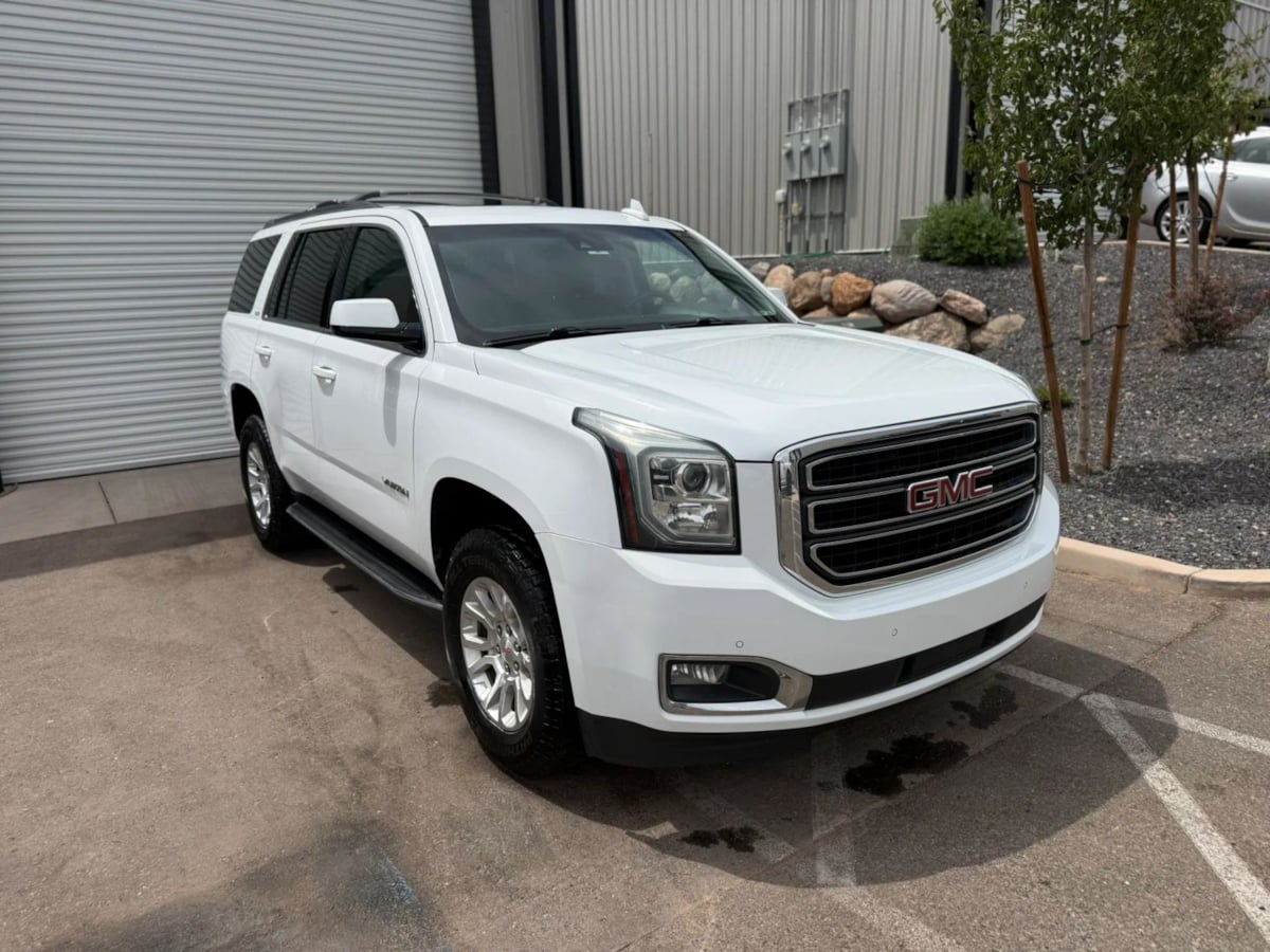Photo 13 of this GMC Yukon