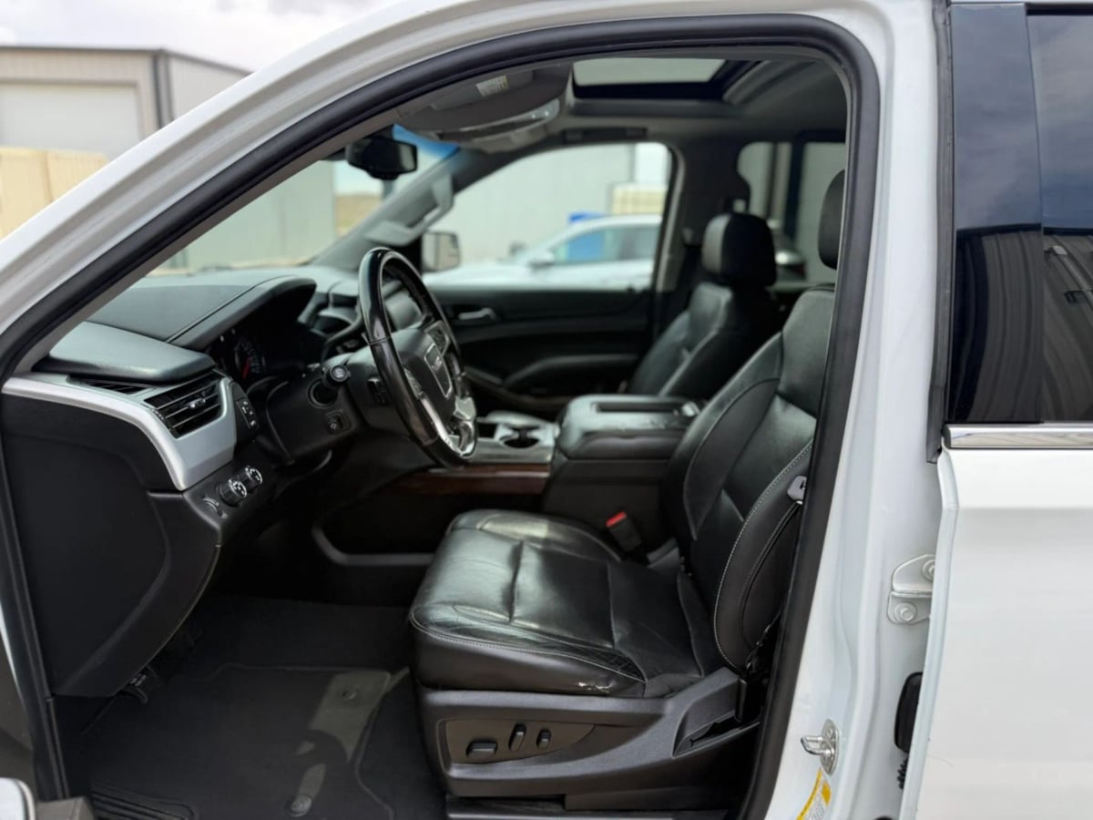 Photo 20 of this GMC Yukon
