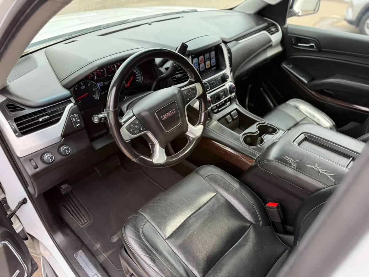 Photo 21 of this GMC Yukon