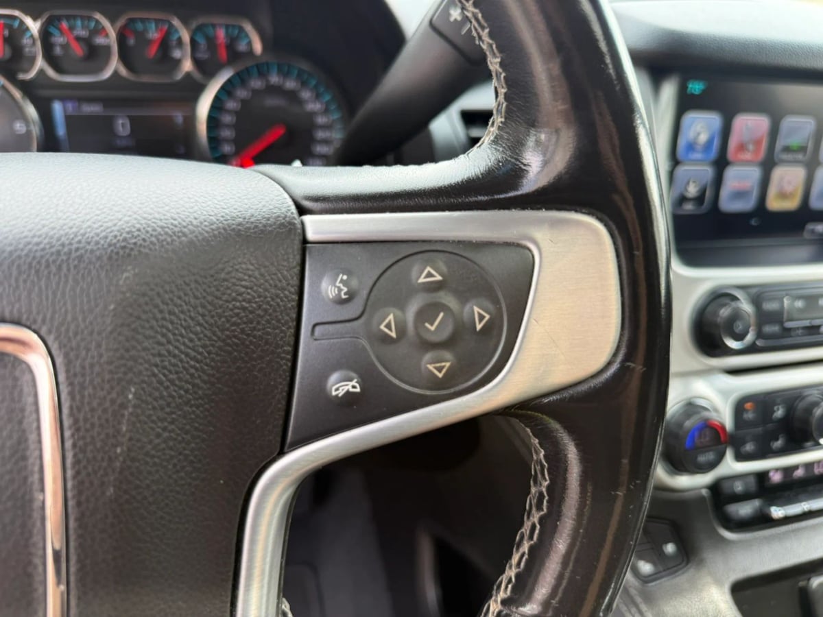 Photo 27 of this GMC Yukon