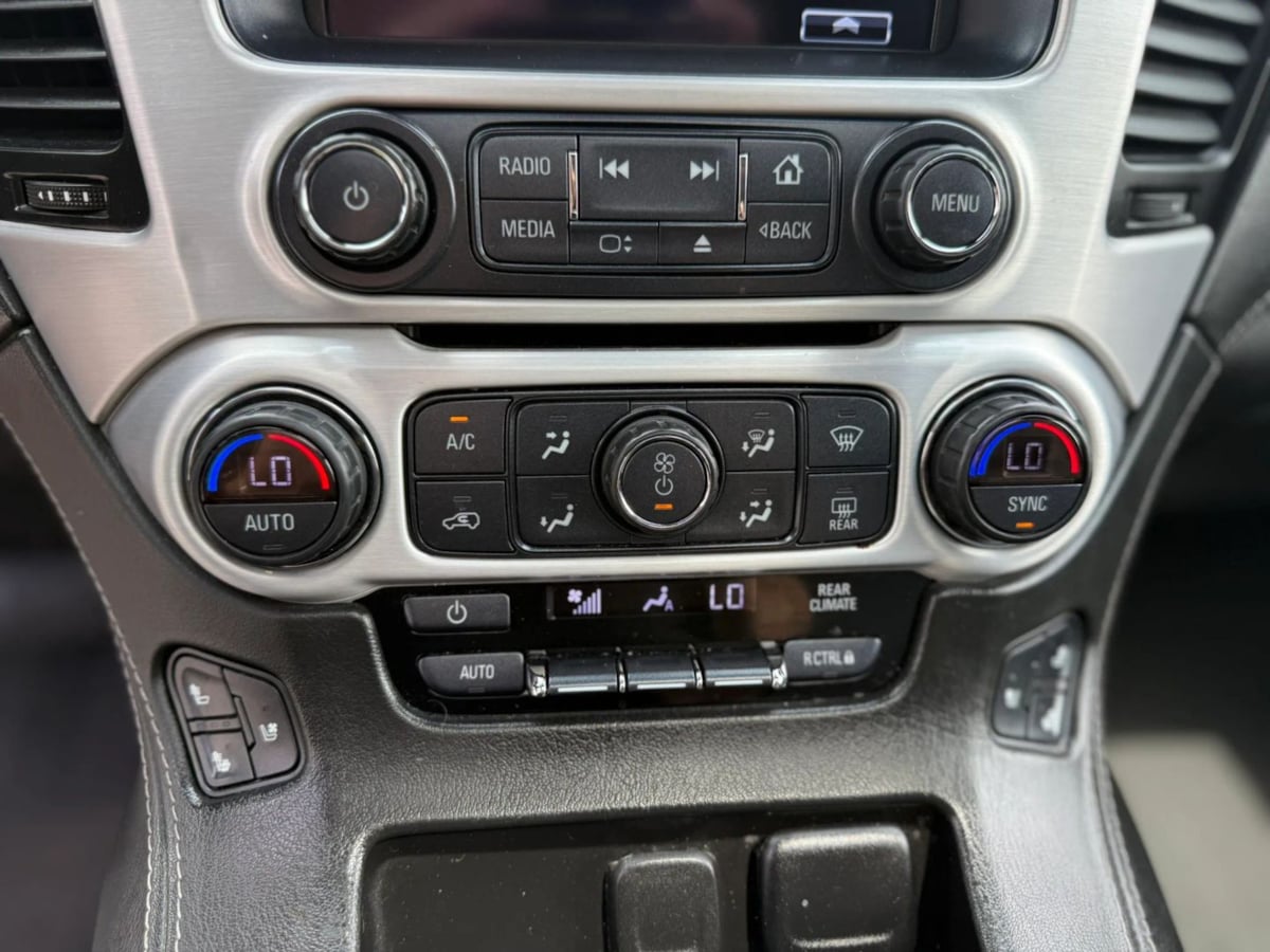 Photo 31 of this GMC Yukon