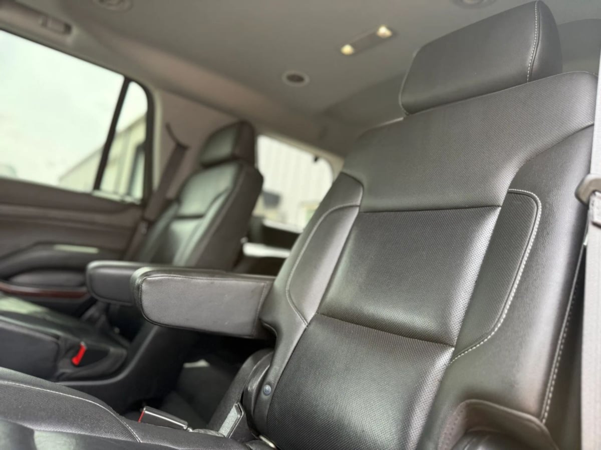 Photo 42 of this GMC Yukon