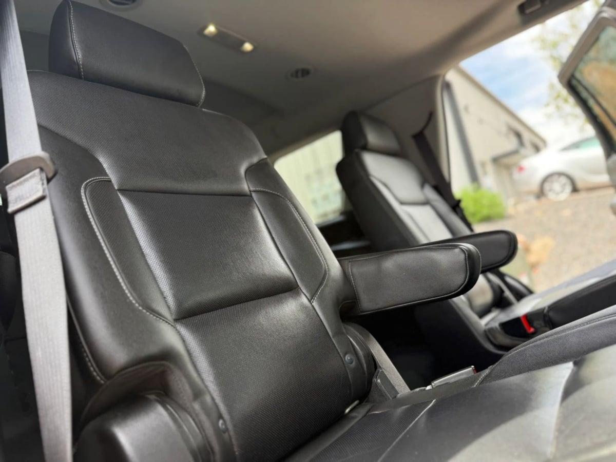 Photo 51 of this GMC Yukon