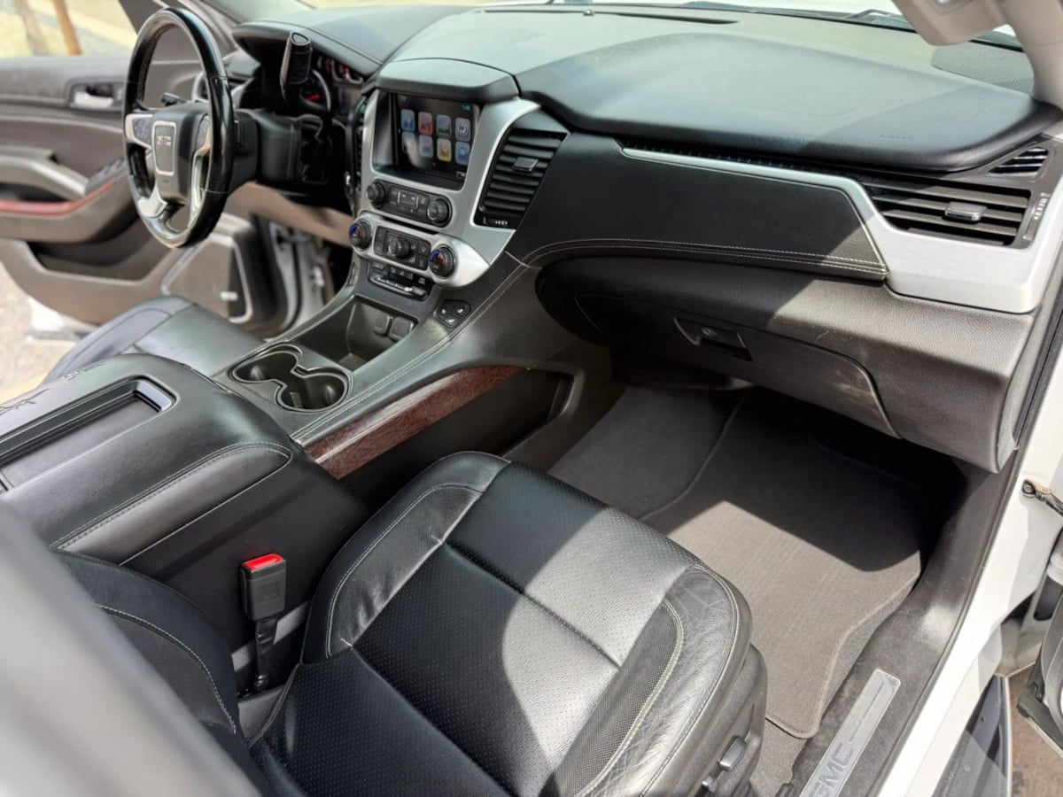 Photo 60 of this GMC Yukon