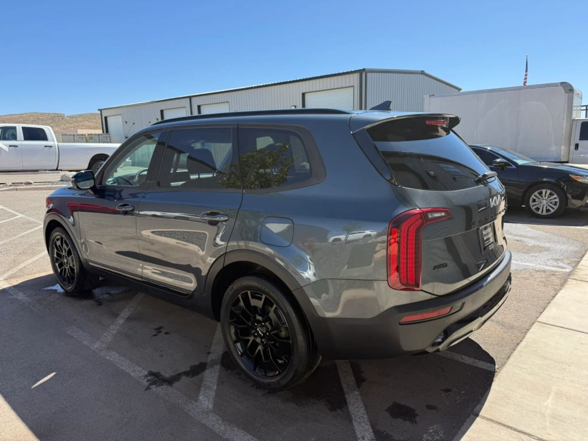 Photo 5 of this Kia Telluride