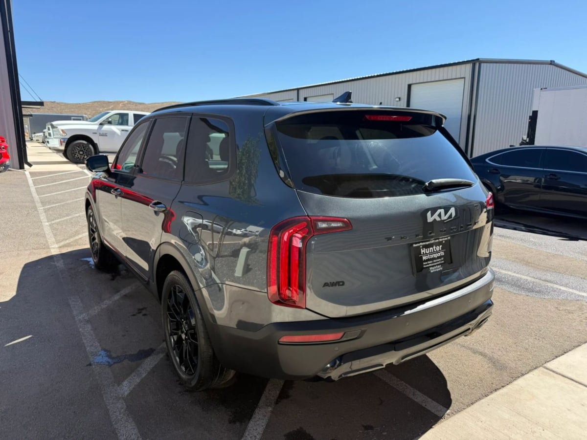 Photo 6 of this Kia Telluride