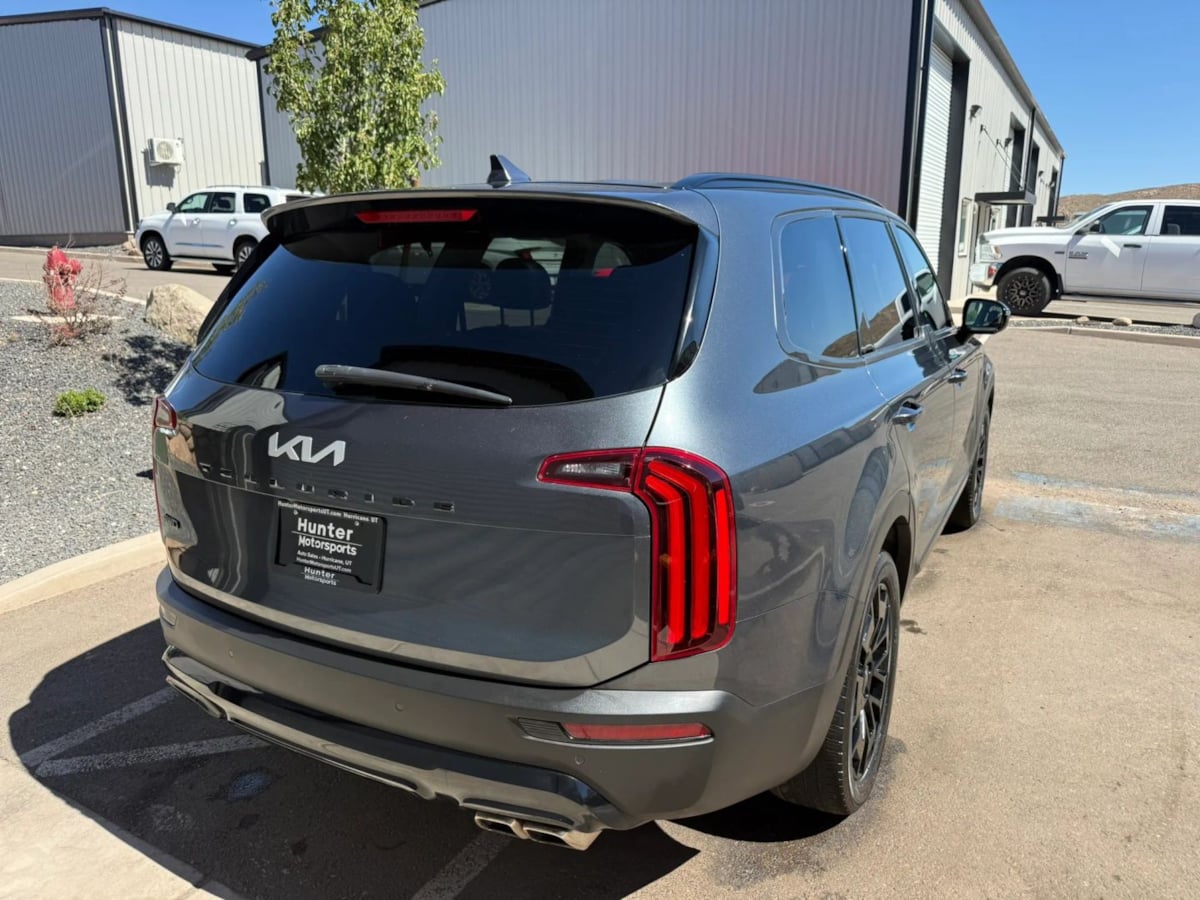 Photo 8 of this Kia Telluride
