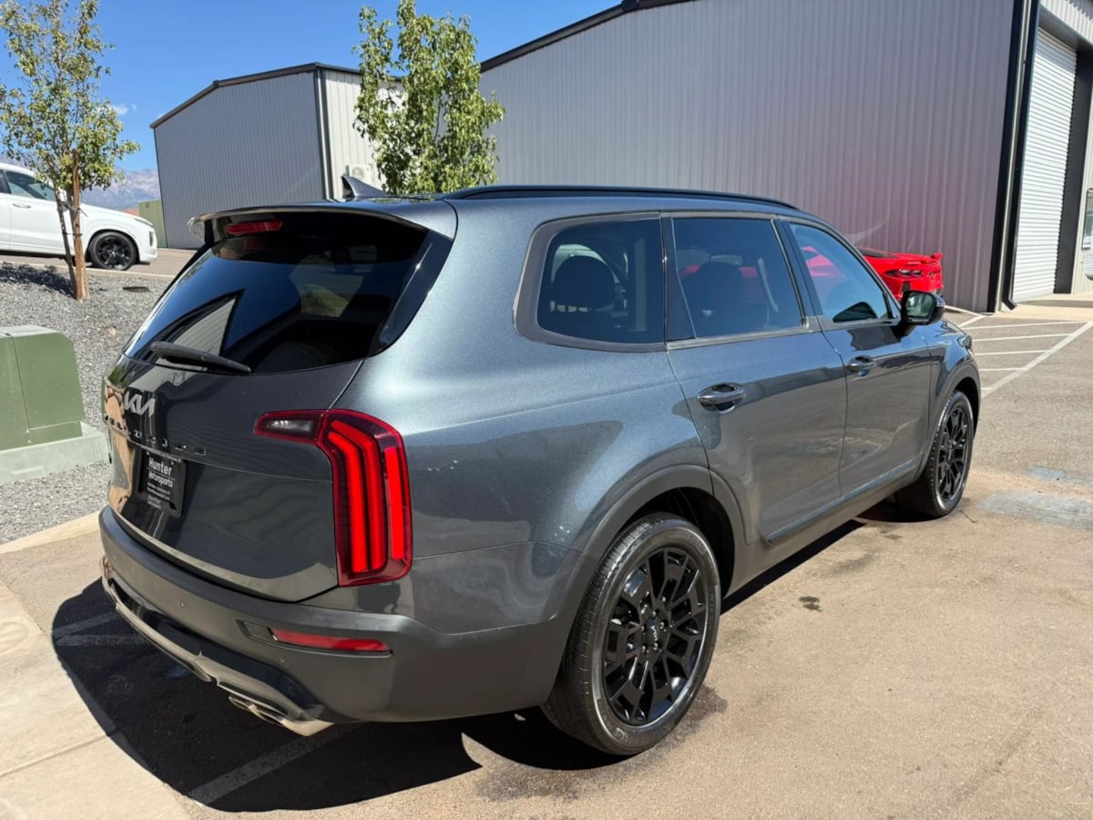 Photo 9 of this Kia Telluride