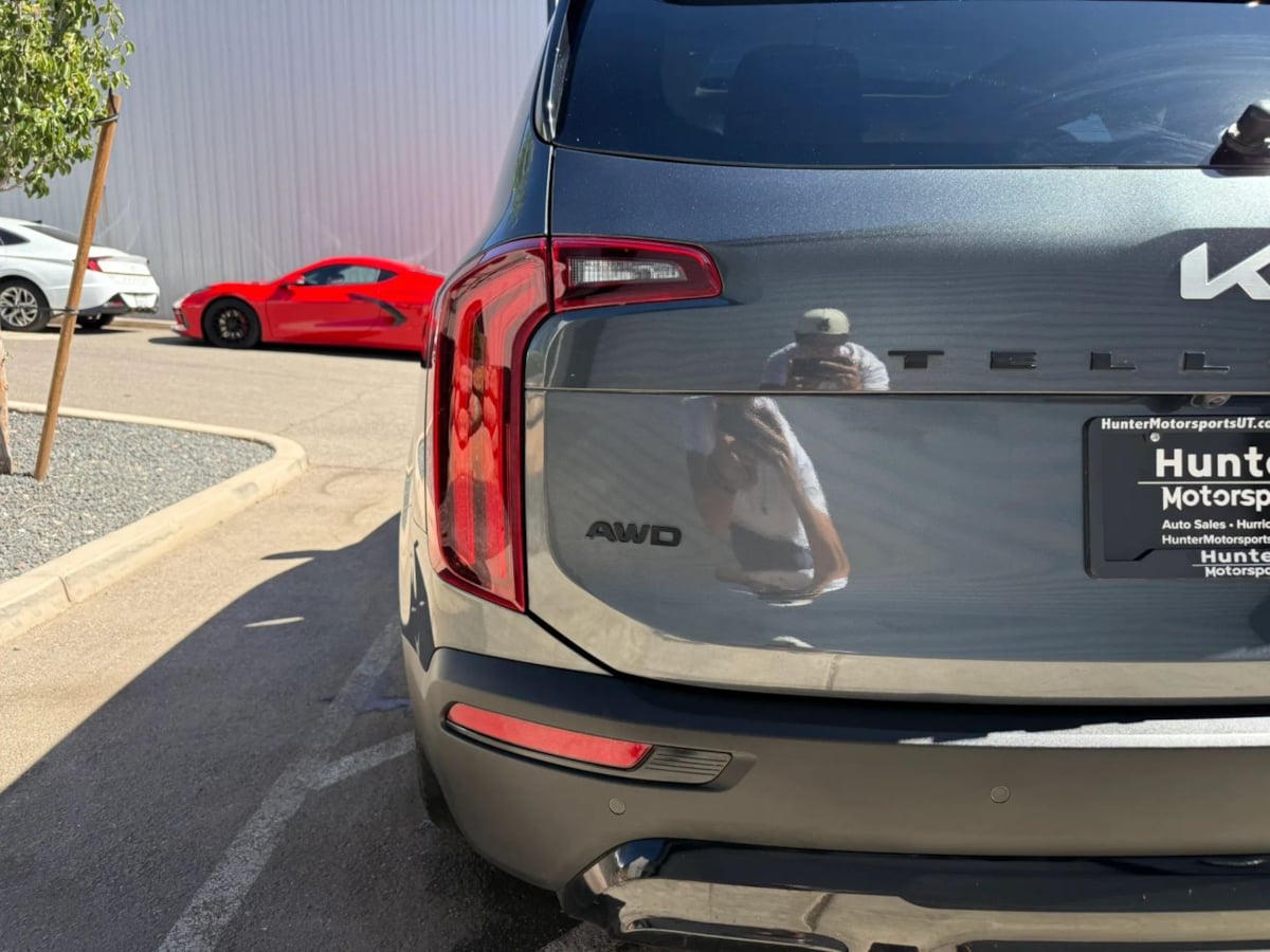 Photo 17 of this Kia Telluride