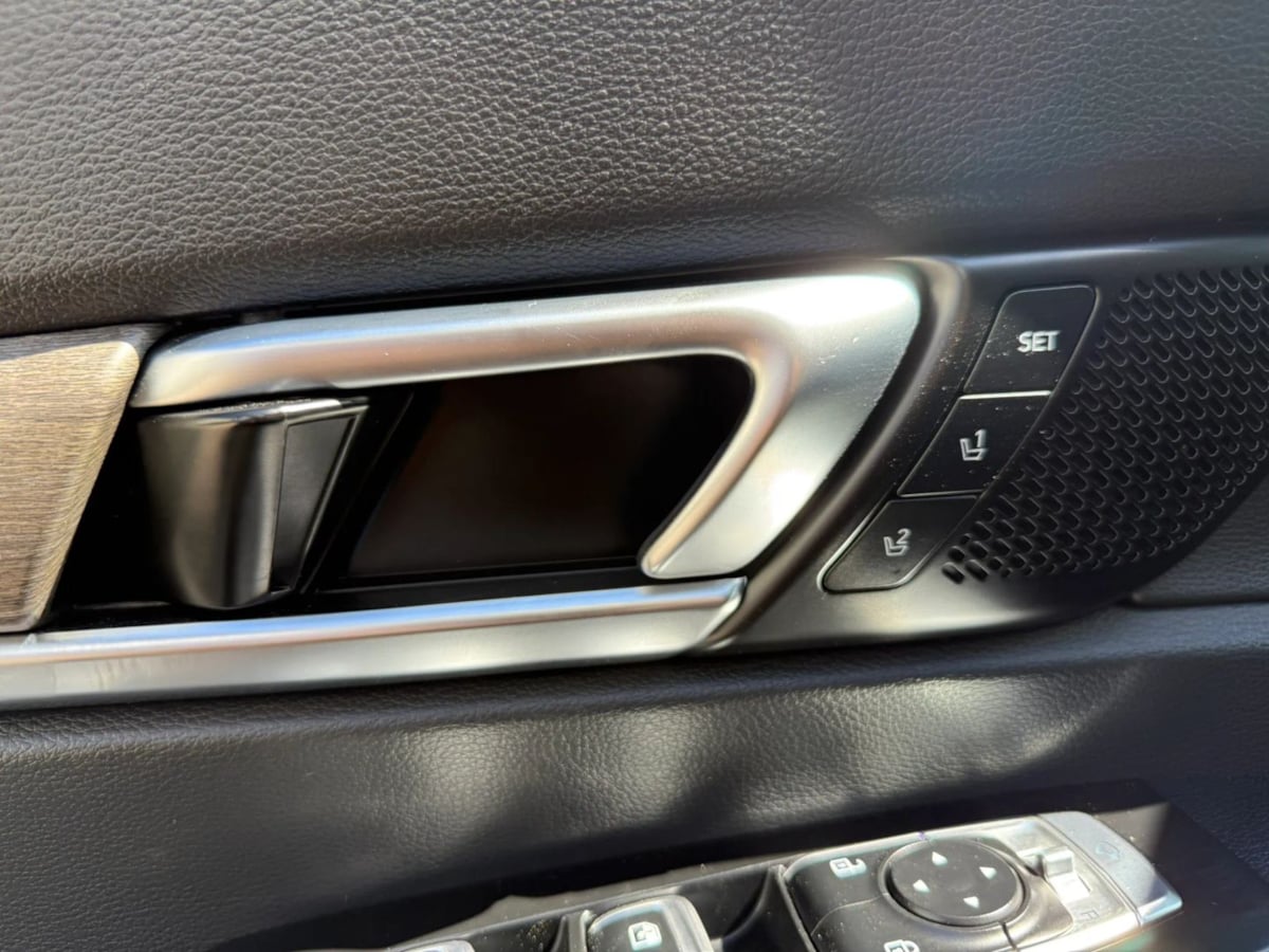 Photo 20 of this Kia Telluride