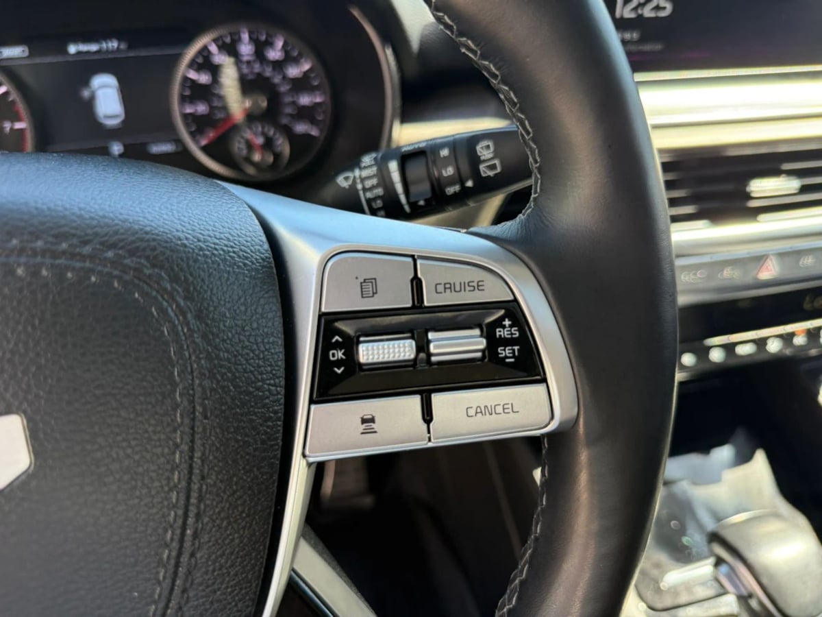 Photo 30 of this Kia Telluride