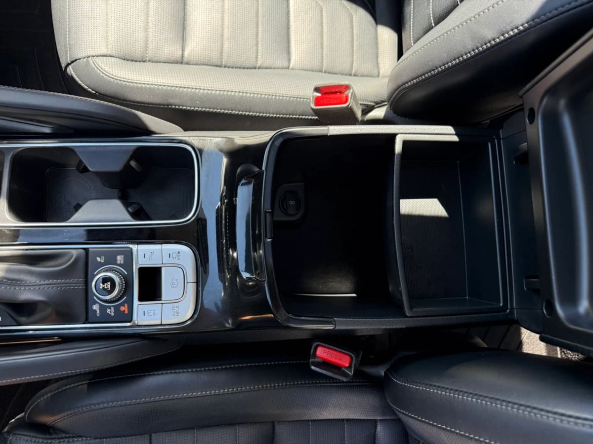 Photo 40 of this Kia Telluride
