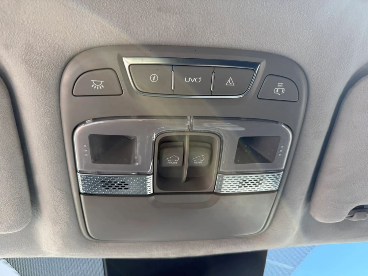 Photo 41 of this Kia Telluride