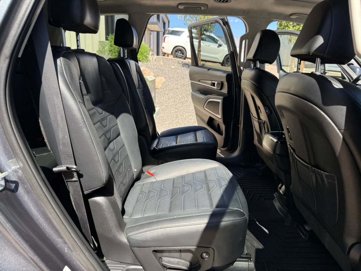 Photo 60 of this Kia Telluride
