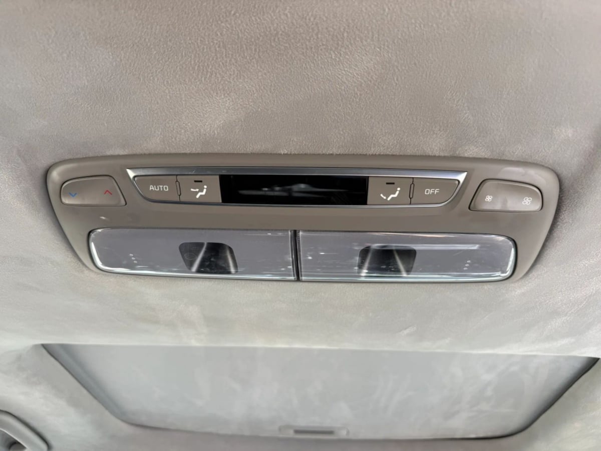 Photo 68 of this Kia Telluride